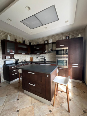 Сдам трехкомнатную (3-комн.) квартиру, Пархоменко пр-кт, 19к1, Санкт-Петербург г