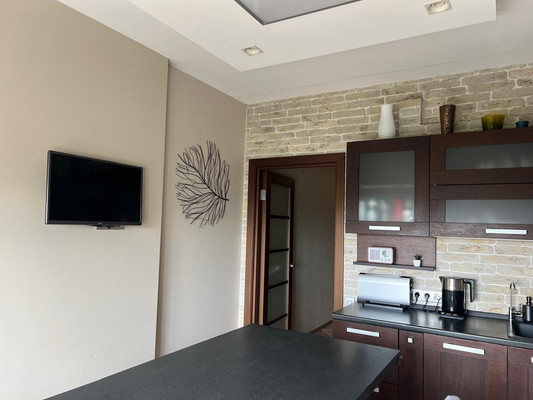 Сдам трехкомнатную (3-комн.) квартиру, Пархоменко пр-кт, 19к1, Санкт-Петербург г