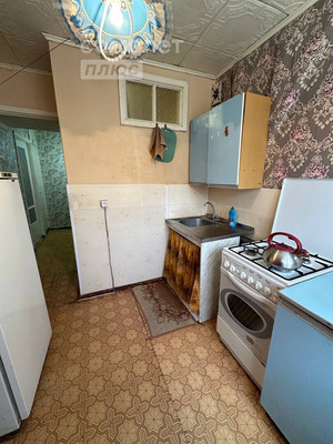 Продам однокомнатную (1-комн.) квартиру, 35-й мкр, 5, Октябрьский г