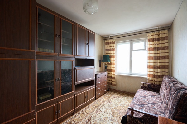 Продам двухкомнатную (2-комн.) квартиру, Бочкова ул, 8, Мурманск г