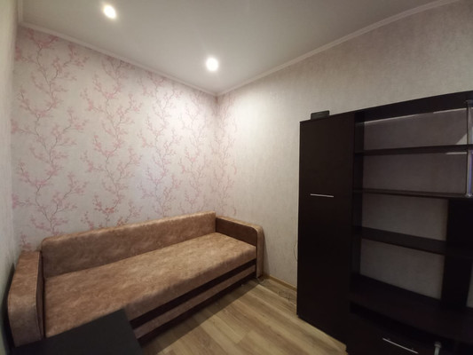 Продам однокомнатную (1-комн.) квартиру, Сосновая ул, 14/173а, Ростов-на-Дону г