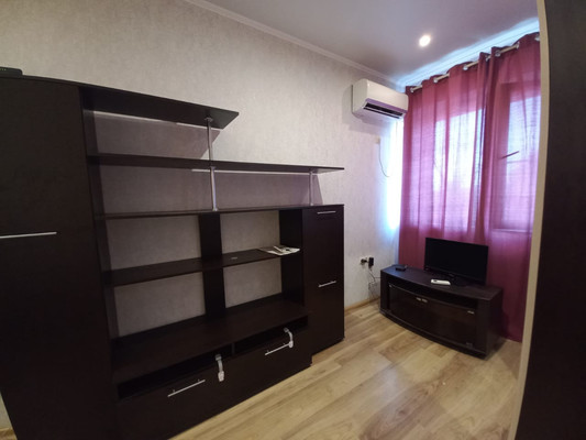 Продам однокомнатную (1-комн.) квартиру, Сосновая ул, 14/173а, Ростов-на-Дону г