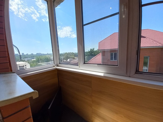 Продам однокомнатную (1-комн.) квартиру, Сосновая ул, 14/173а, Ростов-на-Дону г