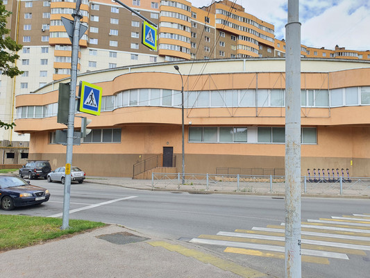 Сдам коммерческое помещение 358 м2, Ю.Гагарина ул, 99, Калининград г