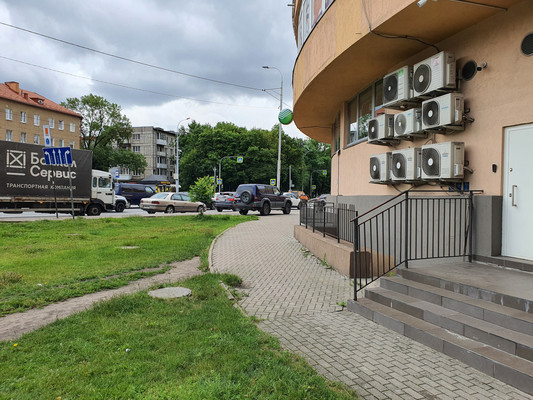 Сдам коммерческое помещение 358 м2, Ю.Гагарина ул, 99, Калининград г