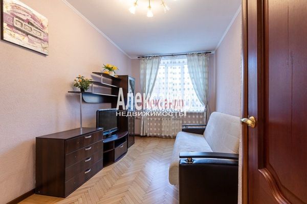 Сдам двухкомнатную (2-комн.) квартиру, Дегтярная ул, 2, Санкт-Петербург г