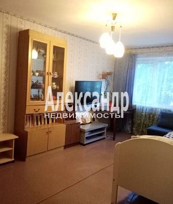 Продам трехкомнатную (3-комн.) квартиру, Садовая ул, д. 34, Васичи д