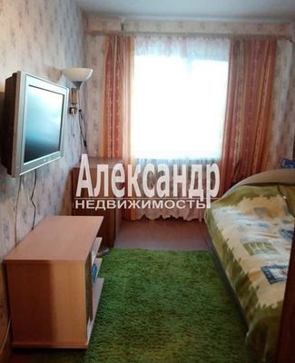 Продам трехкомнатную (3-комн.) квартиру, Садовая ул, д. 34, Васичи д