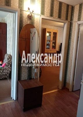 Продам трехкомнатную (3-комн.) квартиру, Садовая ул, д. 34, Васичи д