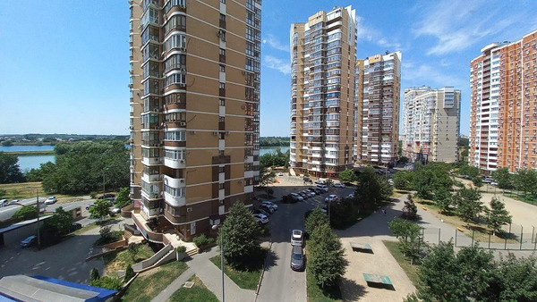 Продам однокомнатную (1-комн.) квартиру, им. Клары Лучко б-р, 14к1, Краснодар г