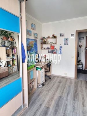 Продам двухкомнатную (2-комн.) квартиру, Корнея Чуковского ул, 7к3, Санкт-Петербург г