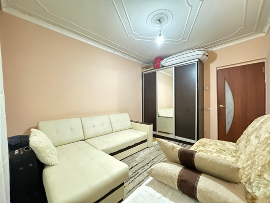 Продам трехкомнатную (3-комн.) квартиру, Московская ул, 4, Нальчик г