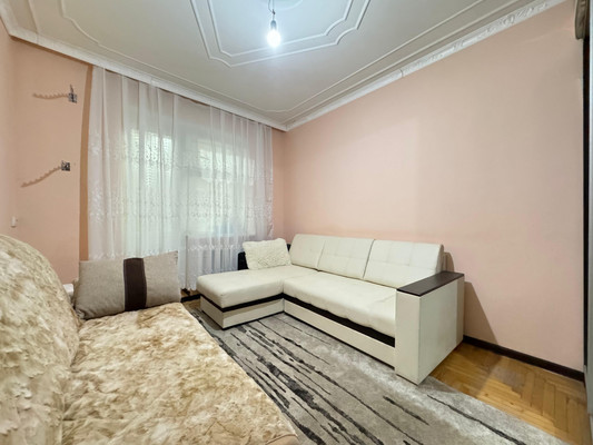 Продам трехкомнатную (3-комн.) квартиру, Московская ул, 4, Нальчик г