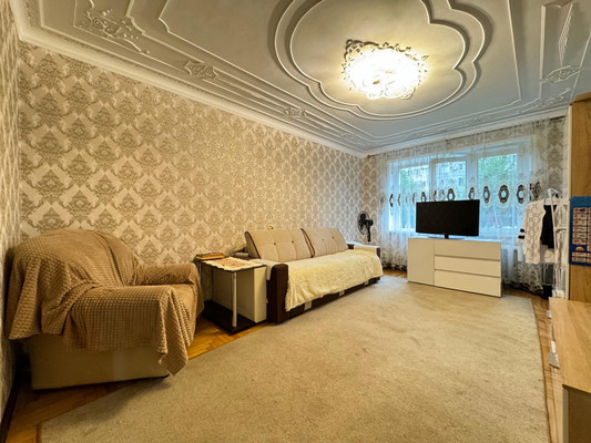 Продам трехкомнатную (3-комн.) квартиру, Московская ул, 4, Нальчик г
