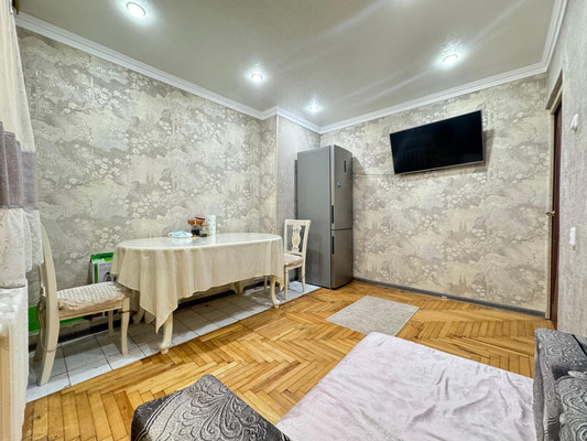 Продам трехкомнатную (3-комн.) квартиру, Московская ул, 4, Нальчик г
