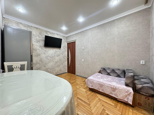Продам трехкомнатную (3-комн.) квартиру, Московская ул, 4, Нальчик г
