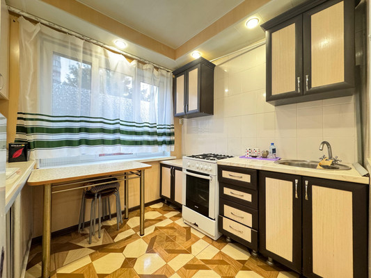 Продам трехкомнатную (3-комн.) квартиру, Московская ул, 4, Нальчик г