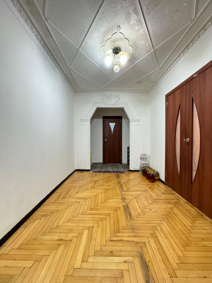Продам трехкомнатную (3-комн.) квартиру, Московская ул, 4, Нальчик г
