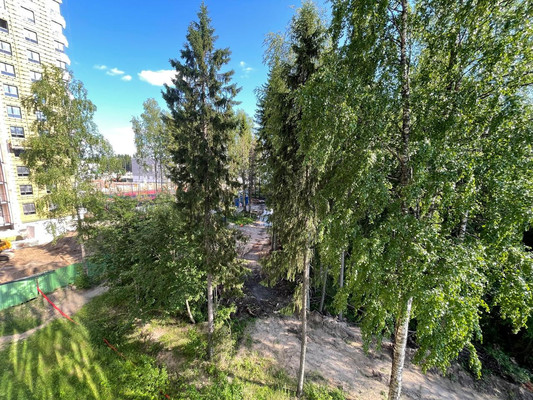 Продам двухкомнатную (2-комн.) квартиру, Весенняя ул, 11/1, Сыктывкар г