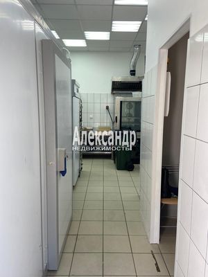 Продам торговое помещение 726 м2, Жуковского ул, 4, Приозерск г
