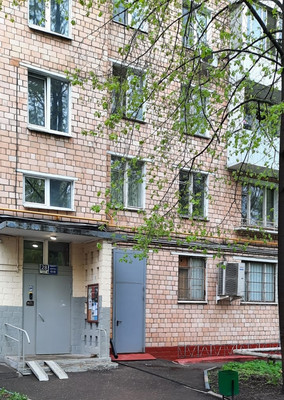 Продам трехкомнатную (3-комн.) квартиру, Нахимовский пр-кт, 28к1, Москва г