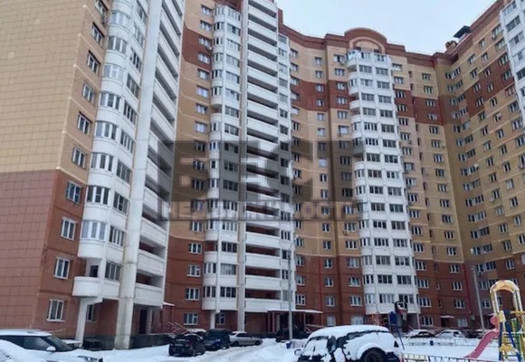 Продам двухкомнатную (2-комн.) квартиру, им Владимира Махалина мкр, 40, Дмитров г