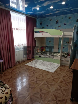 Продам двухкомнатную (2-комн.) квартиру, им Владимира Махалина мкр, 40, Дмитров г