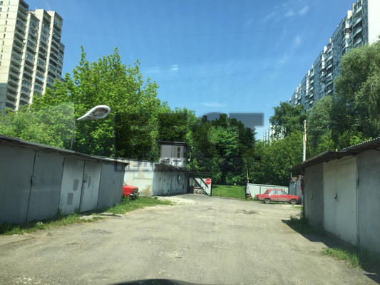 Продам гараж 18 м2, Кировоградская ул, 9, Москва г