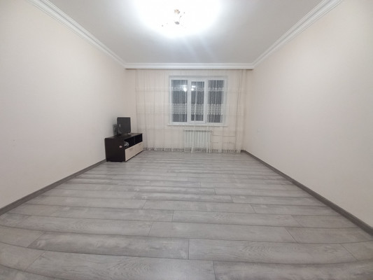 Продам двухкомнатную (2-комн.) квартиру, Профсоюзная ул, 220кБ, Вольный Аул кп