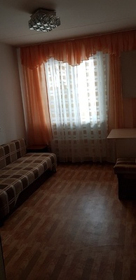 Сдам трехкомнатную (3-комн.) квартиру, Заря ул, 33, Чебаркуль г