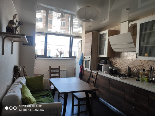 Продам двухкомнатную (2-комн.) квартиру, 25 Октября пр-кт, 69к3, Гатчина г