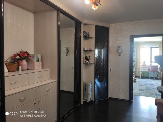 Продам двухкомнатную (2-комн.) квартиру, 25 Октября пр-кт, 69к3, Гатчина г