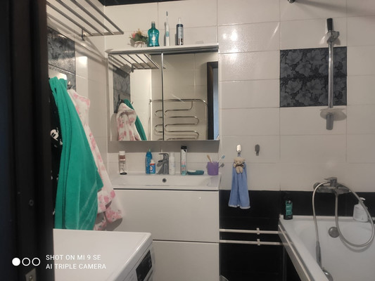 Продам двухкомнатную (2-комн.) квартиру, 25 Октября пр-кт, 69к3, Гатчина г