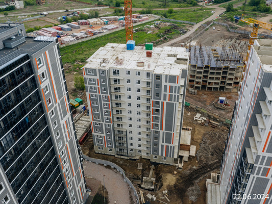 Продам трехкомнатную (3-комн.) квартиру (долевое), Славы ул, Красноярск г