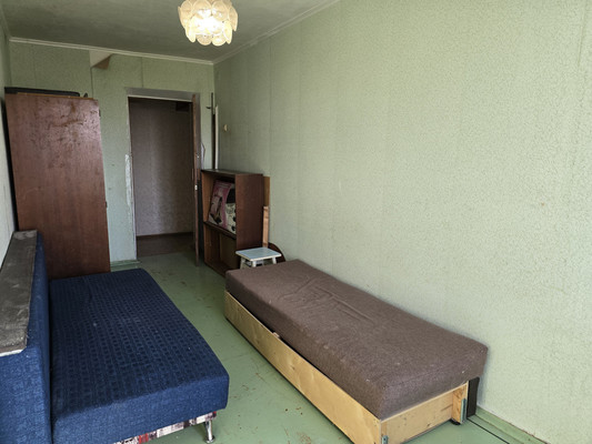 Продам трехкомнатную (3-комн.) квартиру, Студенческая ул, 18, Симферополь г