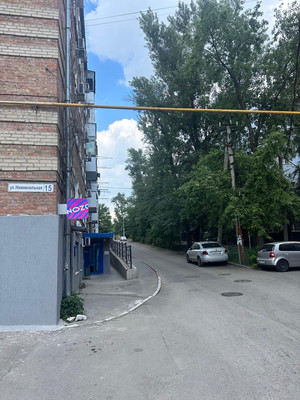 Продам трехкомнатную (3-комн.) квартиру, Нижненольная ул, 15, Ростов-на-Дону г