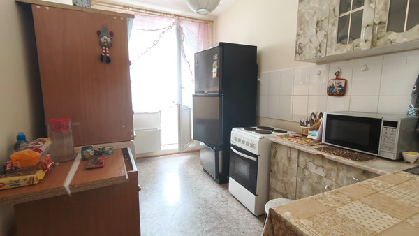 Продам однокомнатную (1-комн.) квартиру, Строителей ул, 90а, Ханты-Мансийск г