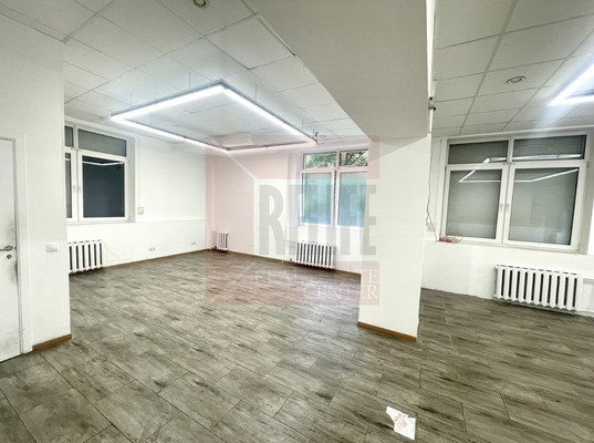 Продам коммерческое помещение 92 м2, Беланова ул, 29, Калининград г