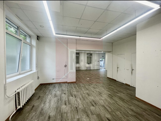 Продам коммерческое помещение 92 м2, Беланова ул, 29, Калининград г