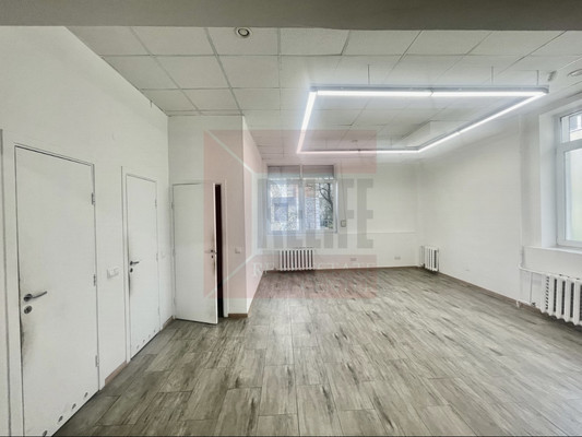 Продам коммерческое помещение 92 м2, Беланова ул, 29, Калининград г