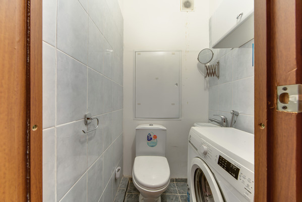 Продам трехкомнатную (3-комн.) квартиру, Мельникова пр-кт, 19, Химки г
