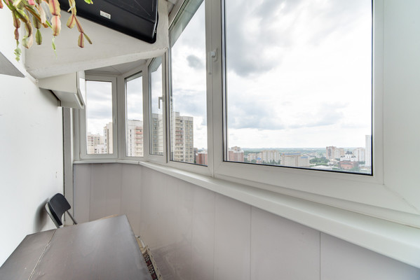 Продам трехкомнатную (3-комн.) квартиру, Мельникова пр-кт, 19, Химки г