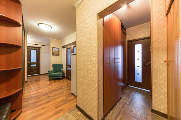 Продам трехкомнатную (3-комн.) квартиру, Мельникова пр-кт, 19, Химки г