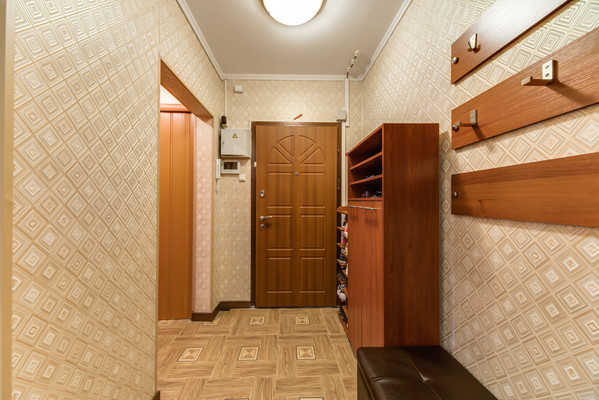 Продам трехкомнатную (3-комн.) квартиру, Мельникова пр-кт, 19, Химки г