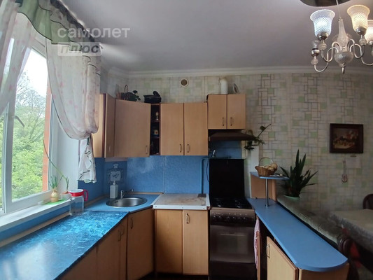 Продам трехкомнатную (3-комн.) квартиру, Армавирская ул, 6А, Туапсе г