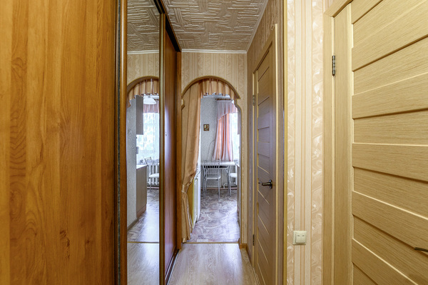 Продам трехкомнатную (3-комн.) квартиру, Проезжая ул, 169, Екатеринбург г