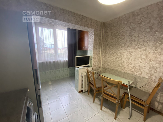 Продам двухкомнатную (2-комн.) квартиру, Звездная ул, 37, Туапсе г