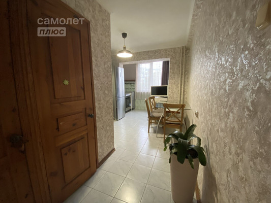 Продам двухкомнатную (2-комн.) квартиру, Звездная ул, 37, Туапсе г