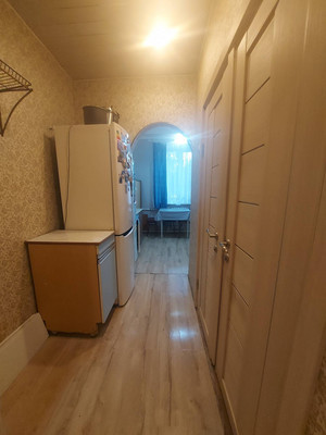 Продам трехкомнатную (3-комн.) квартиру, Красноармейский пр-кт, 48б, Гатчина г