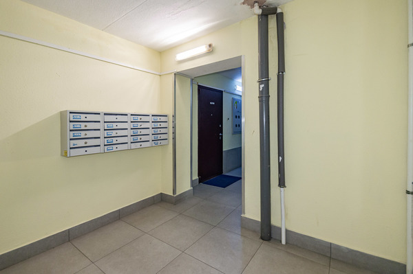 Продам двухкомнатную (2-комн.) квартиру, Ангарская ул, 54 Б, Екатеринбург г